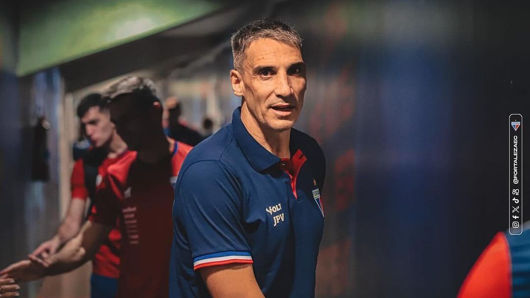 Fortaleza faz homenagem a Vojvoda pelos 300 jogos no clube
