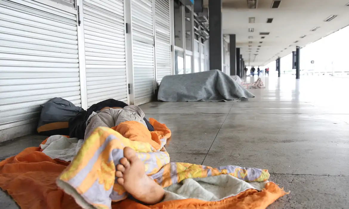 Prefeitura institui política para a população em situação de rua em Natal