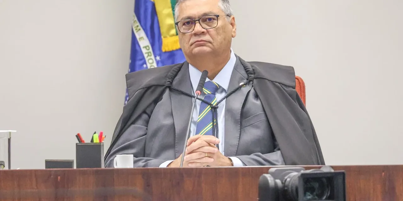 Dino derruba decisão de Mendonça e libera post sobre Nossa Senhora